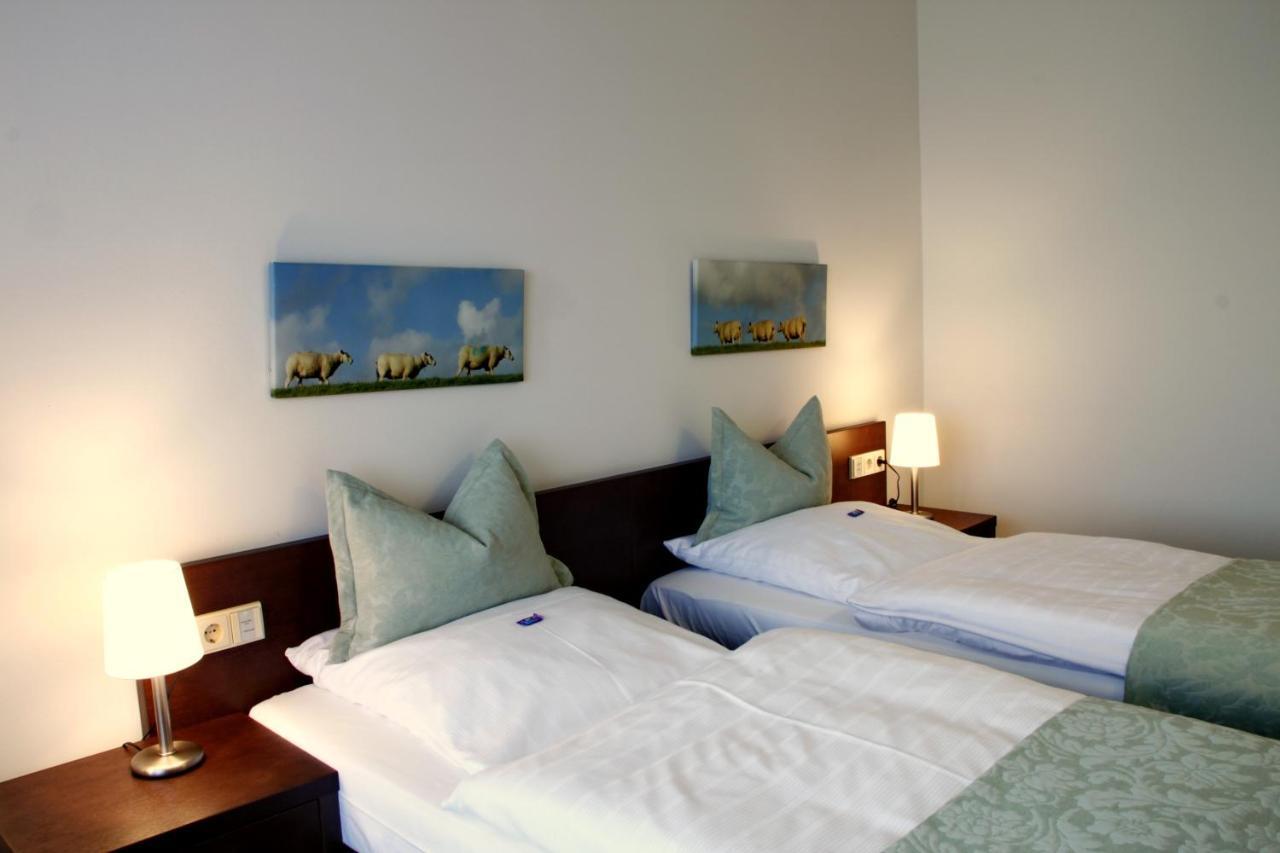 Hotel Landhaus Pollmeyer Friesoythe Ngoại thất bức ảnh